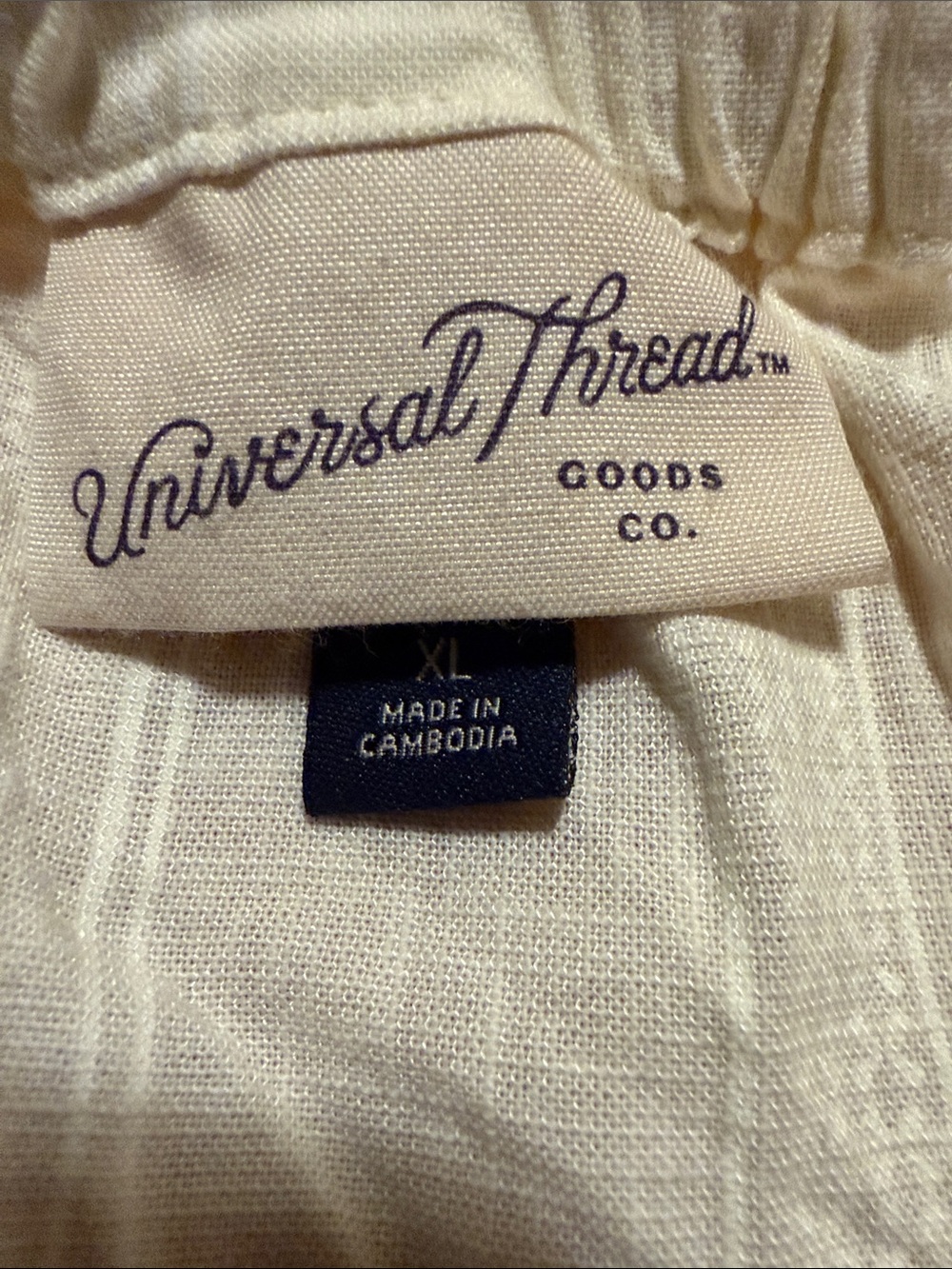 Universal Thread Cream Halter Neck Sleeveless Blouse - Picture 2 of 6